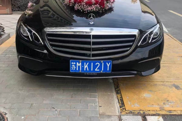 奔驰E级+奔驰E级车队