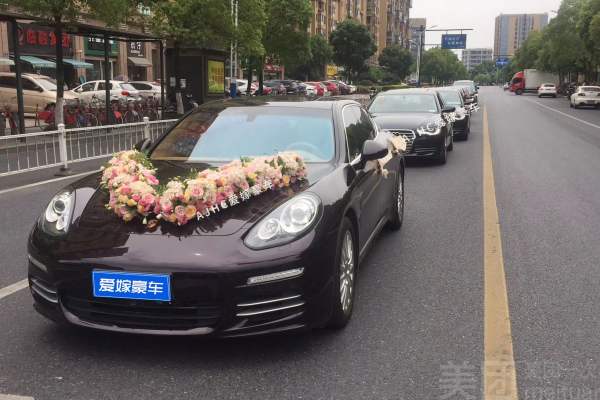 保时捷帕拉梅拉+奥迪A6L车队
