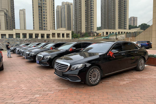 奔驰S400+5辆奔驰E300车队