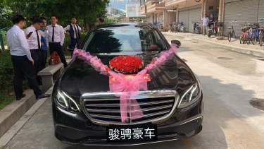 奔驰E300L车队