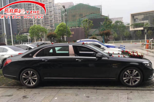 奔驰迈巴赫S级+宝马5系车队