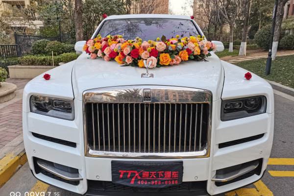 劳斯莱斯库里南车队