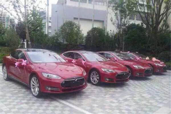 特斯拉MODELS车队