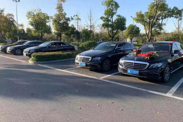 奔驰E级+奔驰E级车队