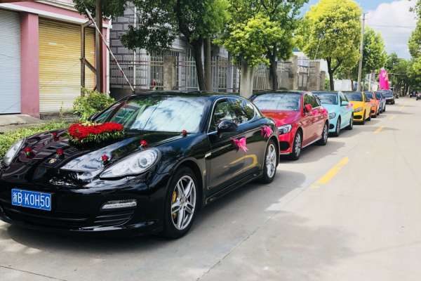 保时捷帕拉梅拉+奔驰C级车队