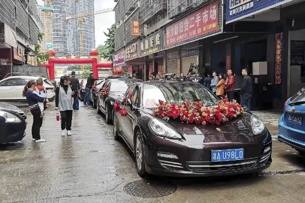 保时捷帕拉梅拉+保时捷帕拉梅拉车队