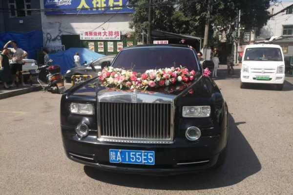 劳斯莱斯幻影+奥迪A6L车队