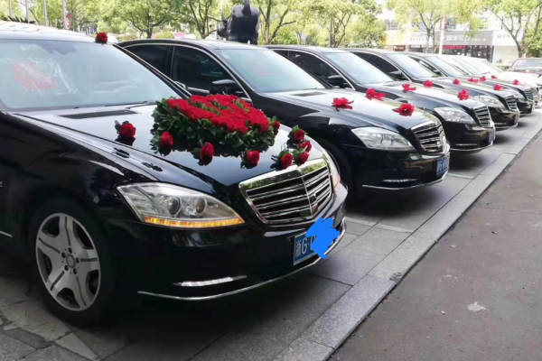 奔驰奔驰s350+6 辆奔驰奔驰s350车队