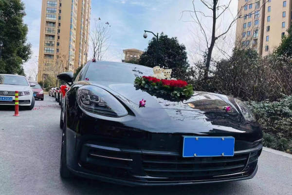 保时捷帕拉梅拉车队