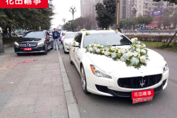 玛莎拉蒂总裁+奔驰奔驰E级或宝马5系车队