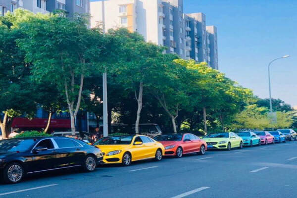 奔驰C级+奔驰C级车队