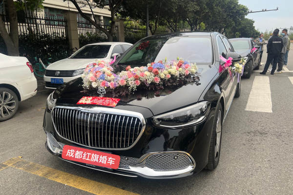 奔驰迈巴赫S480车队
