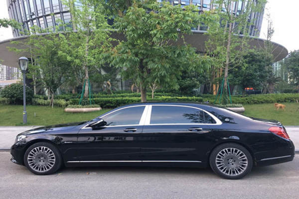 迈巴赫S400+奔驰E级车队