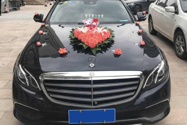 奔驰E级车队