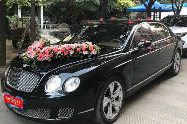 宾利飞驰+奥迪A6L车队