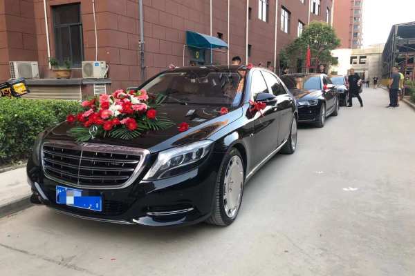 奔驰S级+奥迪A6L车队