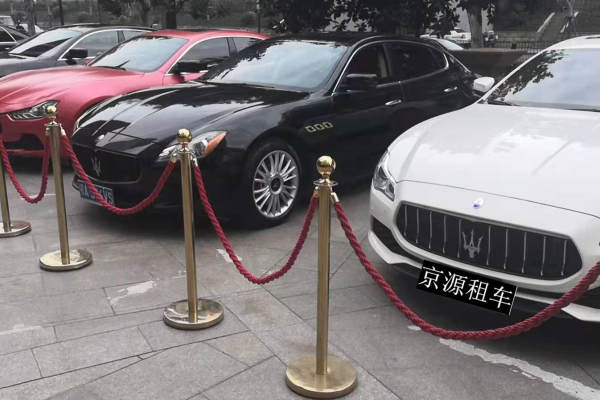 帕拉梅拉+奔驰C级车队