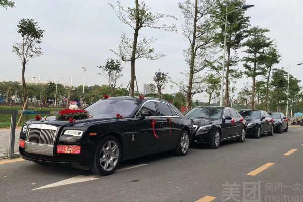 劳斯莱斯古思特+奔驰E级车队