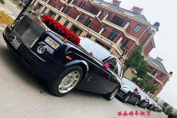 劳斯莱斯幻影+保时捷帕拉梅拉车队