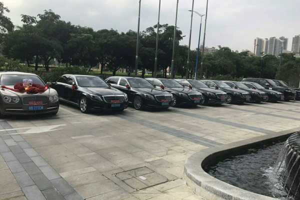 奔驰E级+奔驰E级车队