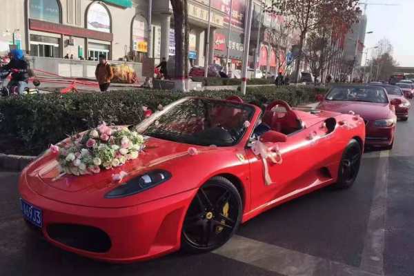 法拉利Portofino+奥迪A6L车队