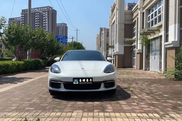 保时捷帕拉梅拉车队