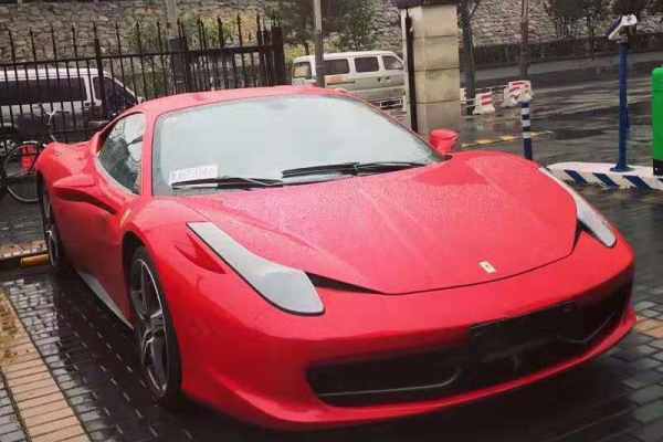 兰博基尼Huracan+法拉利CaliforniaT车队