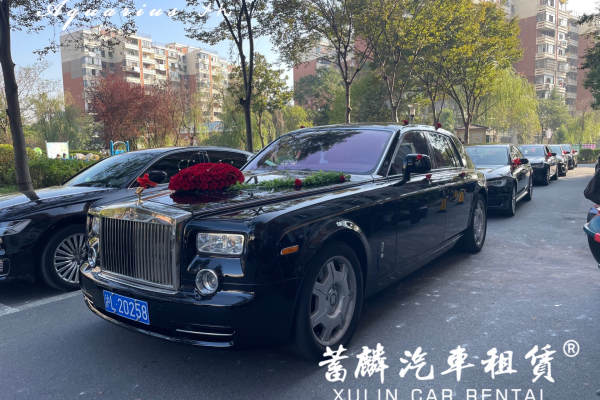劳斯莱斯幻影+奥迪A6L车队