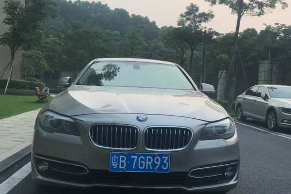 宝马5系车队
