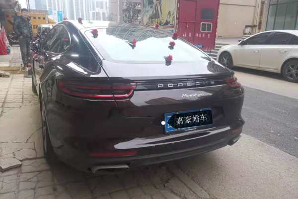 保时捷帕拉梅拉车队