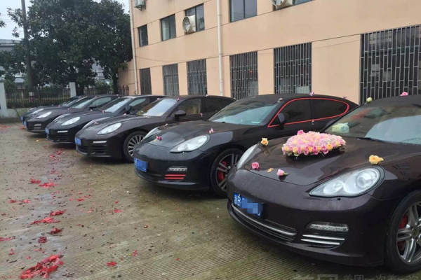 保时捷帕拉梅拉+奥迪A6L车队