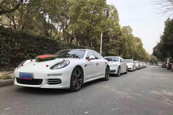 保时捷帕拉梅拉车队