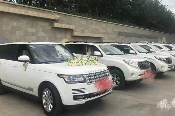 路虎揽胜车队
