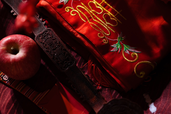 “谨以白头之约，书向鸿笺好将红叶之盟，载明鸳谱”#中式婚礼#