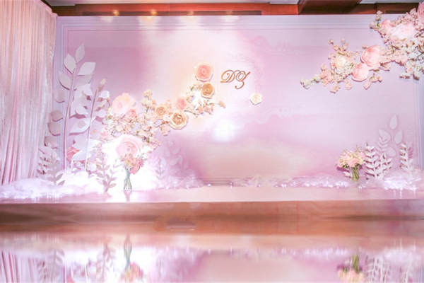 《芬芳袭人》