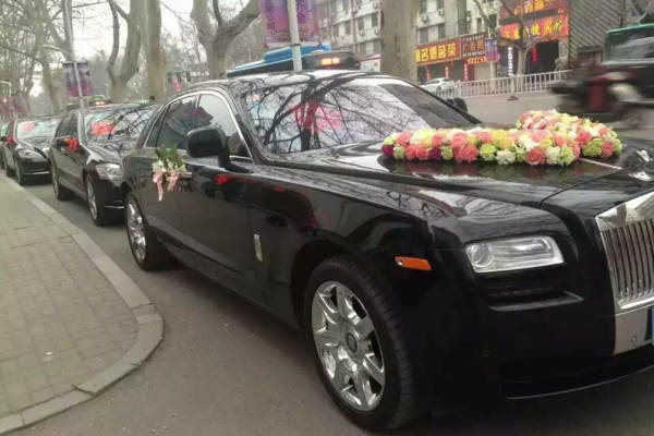 豪华婚车
