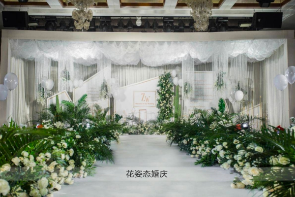 一半浮生，二两清酒，三生有幸，四季于你。