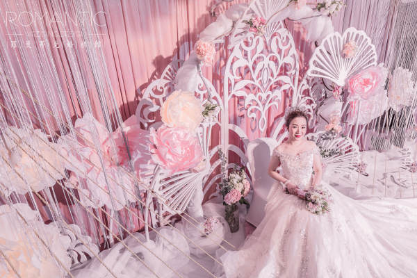 『B&Y』· 花墙元素