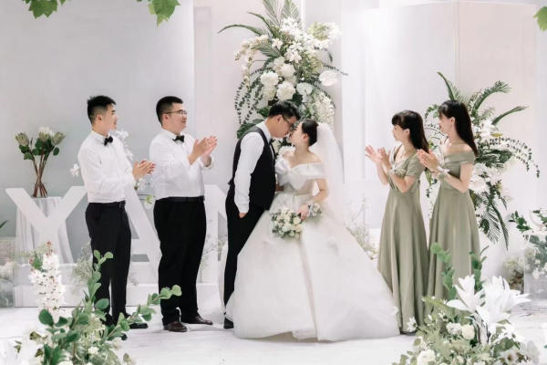 极简风韩式户外婚礼