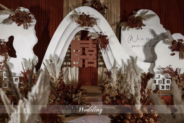 分享||wedding🎎小众婚礼•红色诧寂风婚礼🍁返璞归真，