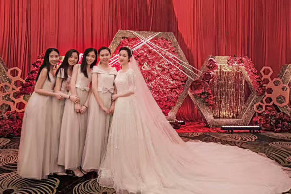 【童婳嫁衣】3280元套系