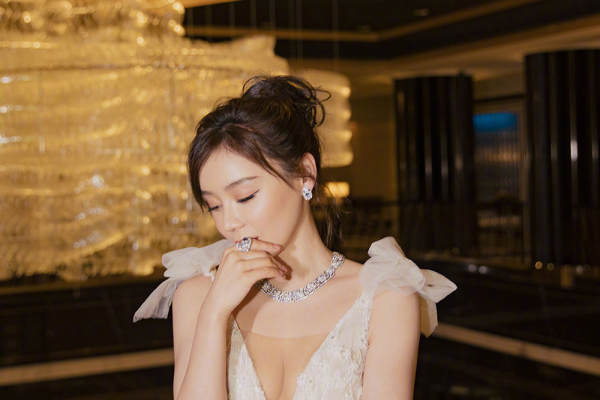 【斯丹妮嫁衣】8880元套系