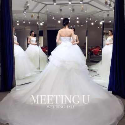 MEETING U 婚纱馆logo