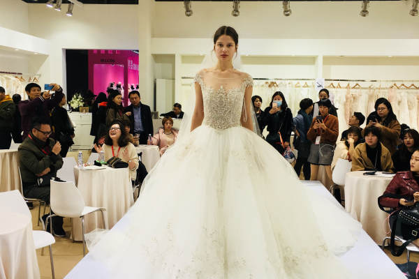 【澜洢L·YBRIDALBOUTIOUE】4999元套系