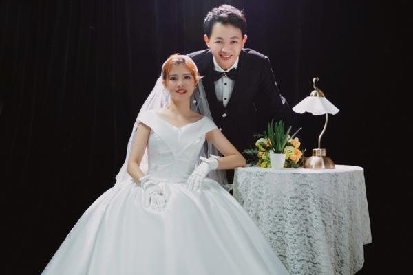 Mr.Lin&Mrs.Lin#室内白纱婚纱照#