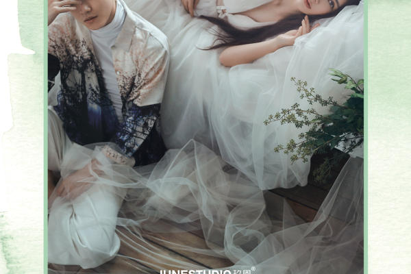 喜欢简单的事  快乐的人  明媚的夏天和阳光的你 #玖恩摄影##成都婚纱照# ​​​