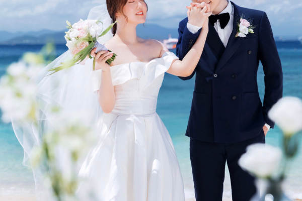 《热销爆款》婚纱照 来店咨询免费接送