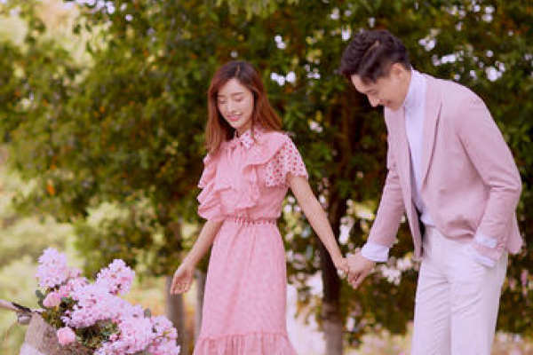 梦巴黎婚纱摄影-别样爱恋