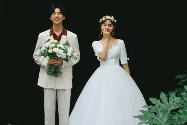 Mr. 庄 ❤ Miss 何