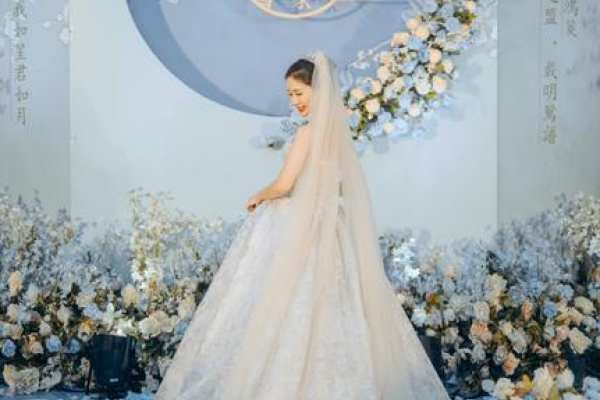 新中式蓝色金玉良缘主题婚礼